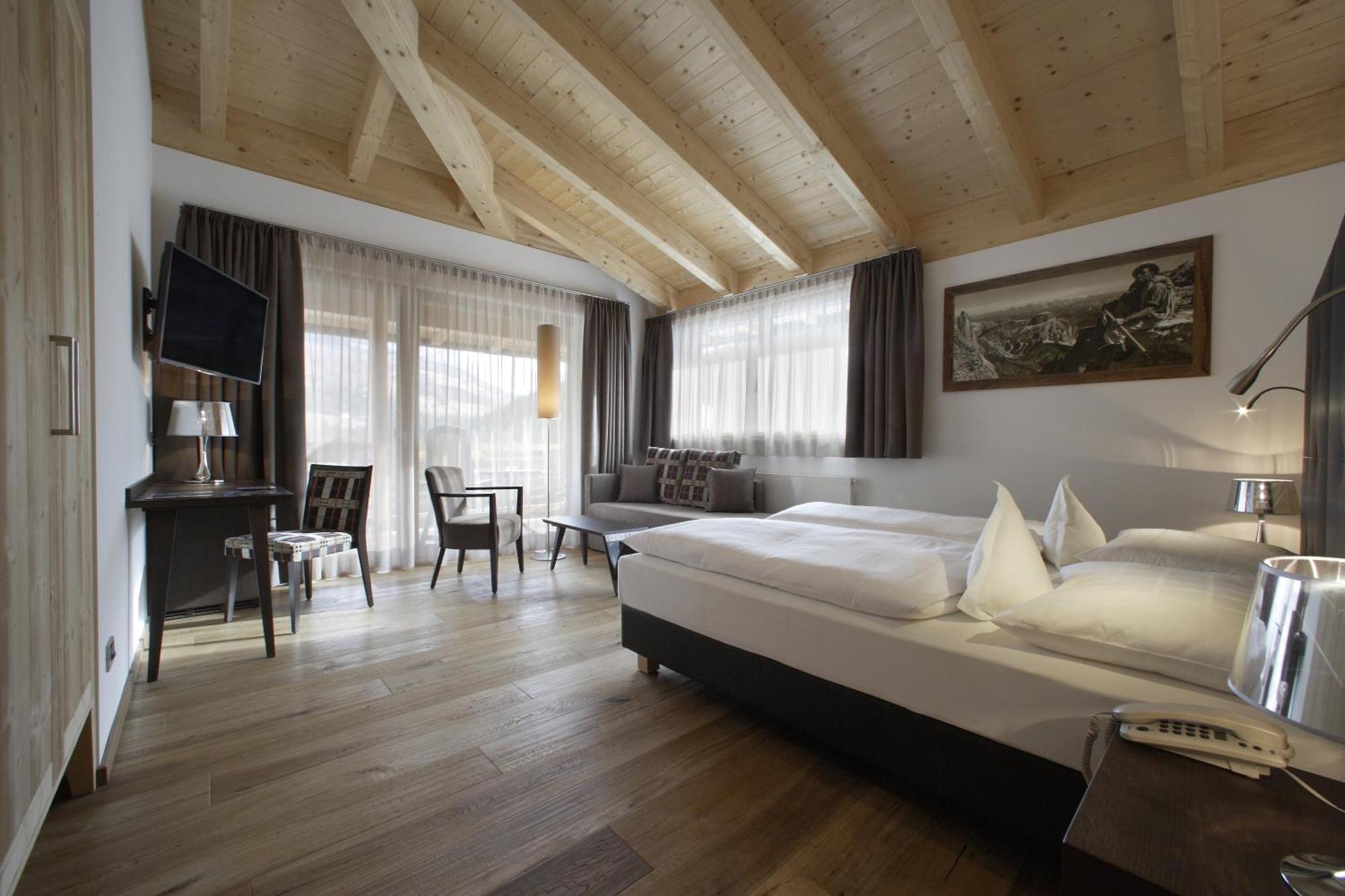 Hotel Ciasa Soleil Ла Виля Екстериор снимка